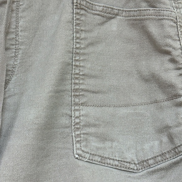 Ron Jon Women's Casual Shorts - Picture 2 of 8